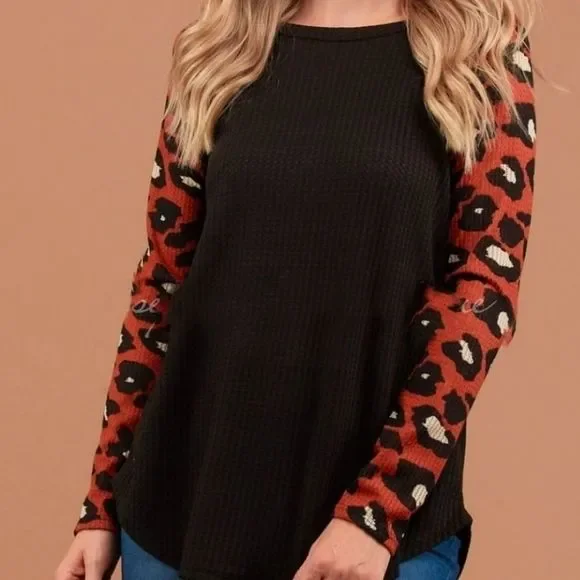 Black Animal Print Thermal Top - Picture 2 of 3